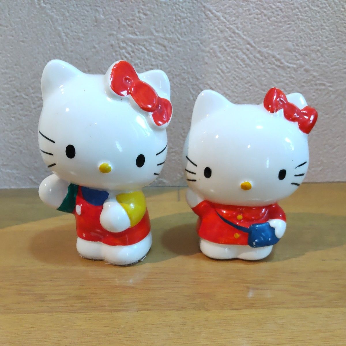 ハローキティ 貯金箱 2個セット レトロ 旧ロゴ 1990年 1984年製 昭和