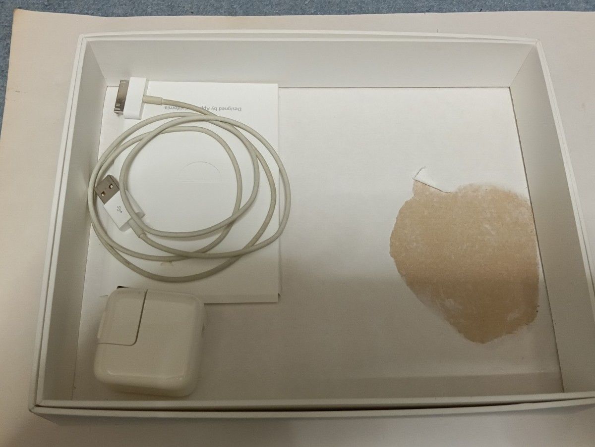 iPad 第3世代 Wi-Fiモデル 64GB (箱 付属品あり) MD330J/A｜Yahoo