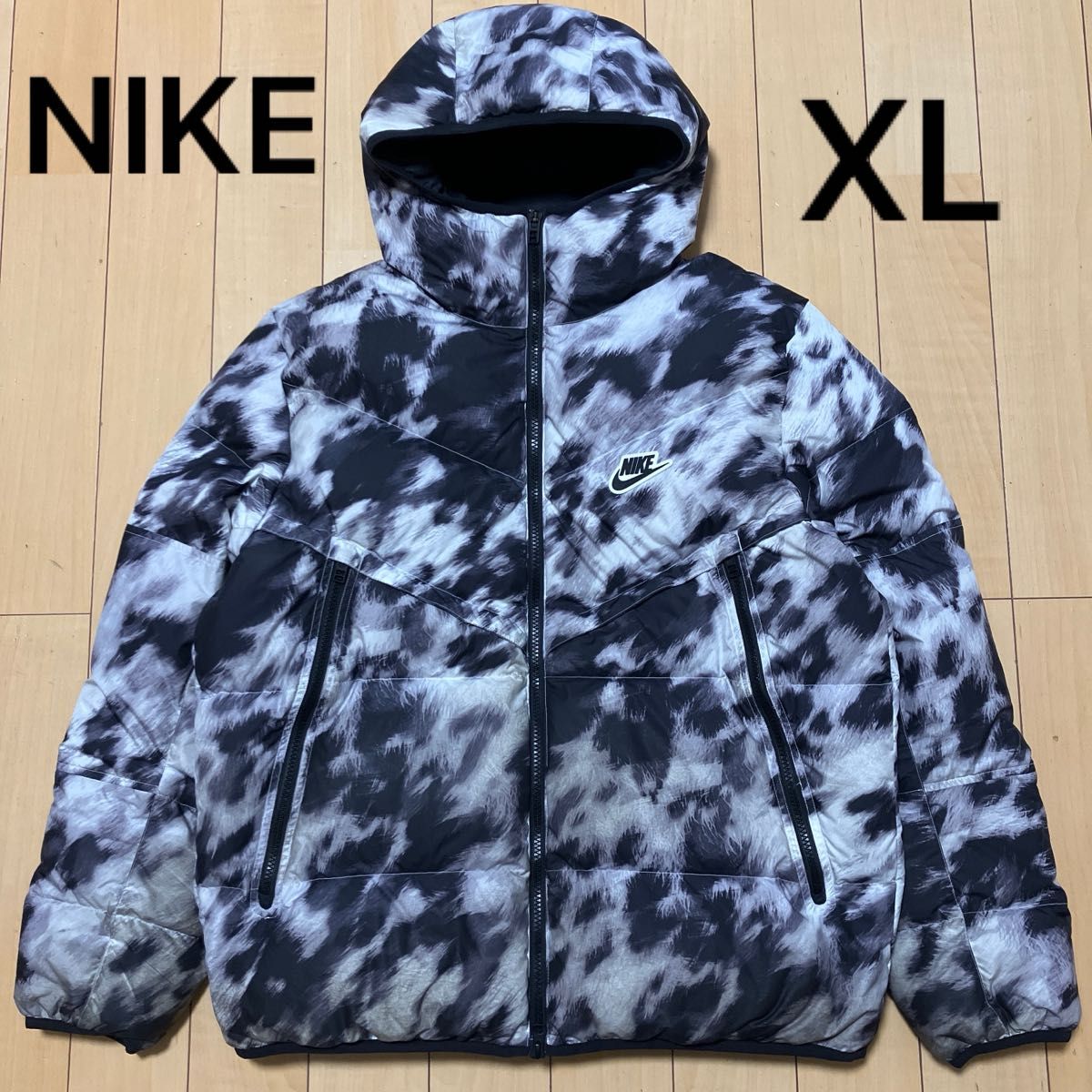 NIKE ナイキ フード付きダウンジャケット 総柄 白黒 XLサイズ｜Yahoo