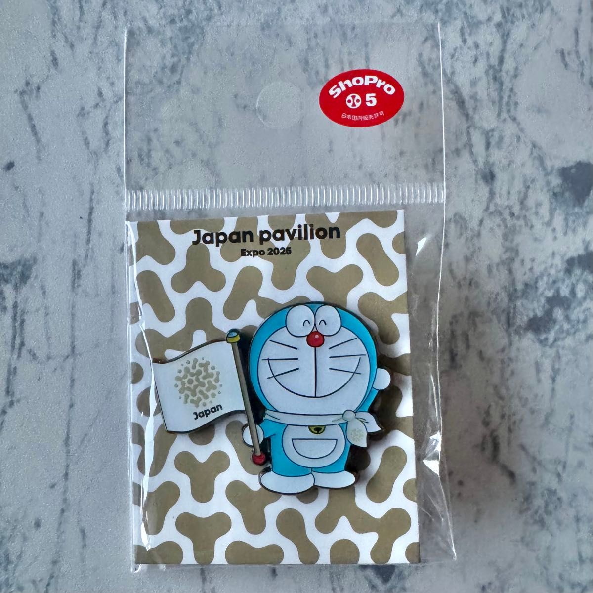 新品・未開封】大阪関西万博会場限定品 日本館 ドラえもん ピンバッジ
