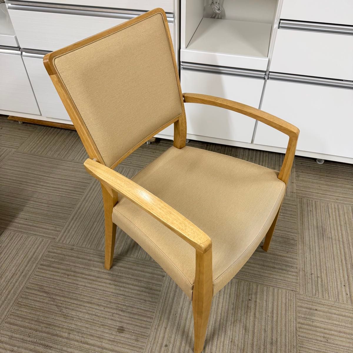 高級 カリモク家具 ダイニングチェア アームチェア コントラクト 食卓