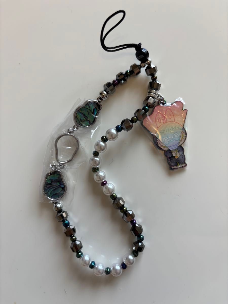 ラブブ Big into Energy フォンチャーム シークレット ID｜Yahoo