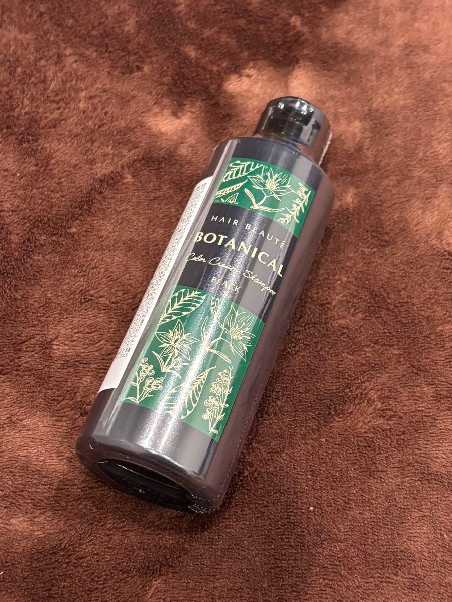 ヘアボーテ ボタニカルカラー クリームシャンプー ブラック｜Yahoo