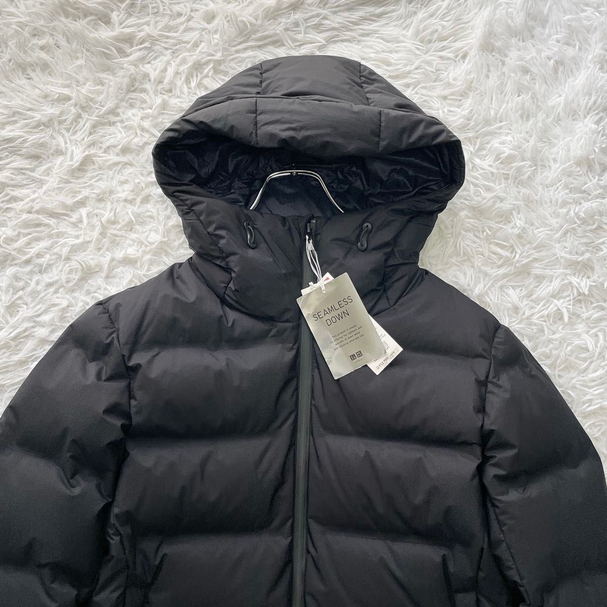 タグ付き未使用】UNIQLO ユニクロ シームレスダウンパーカ ダウン