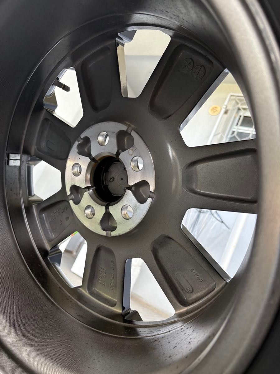 デリカD5 シャモニー 純正ホイールタイヤ 1本目 4本セットでの出品です