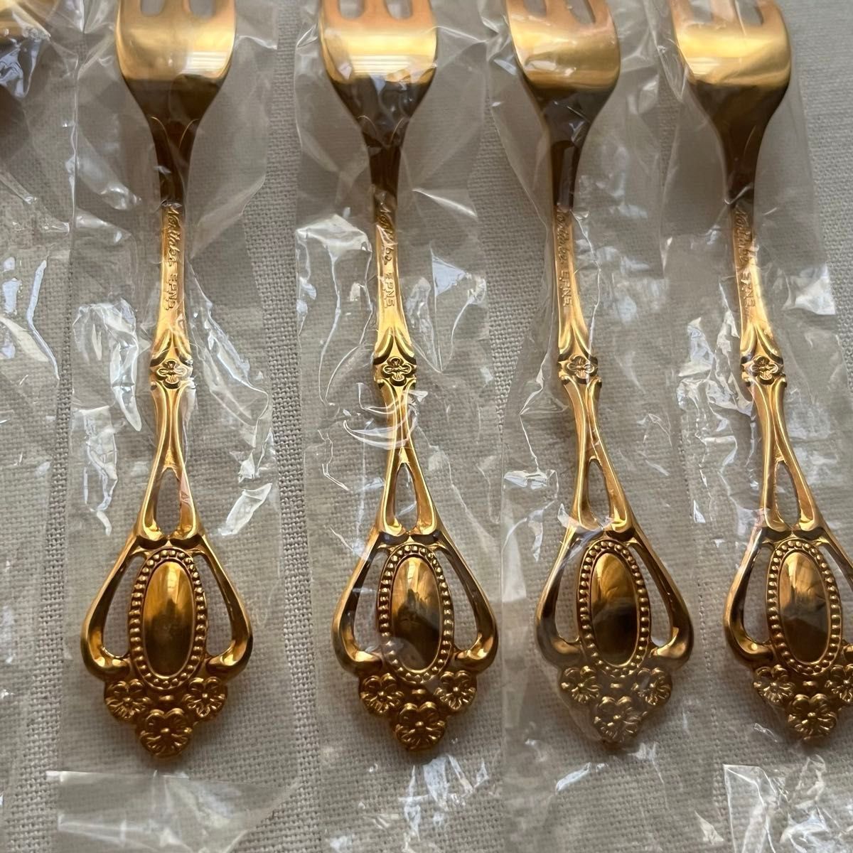 ノリタケ クリスティーヌ ゴールド ティースプーン ヒメフォーク