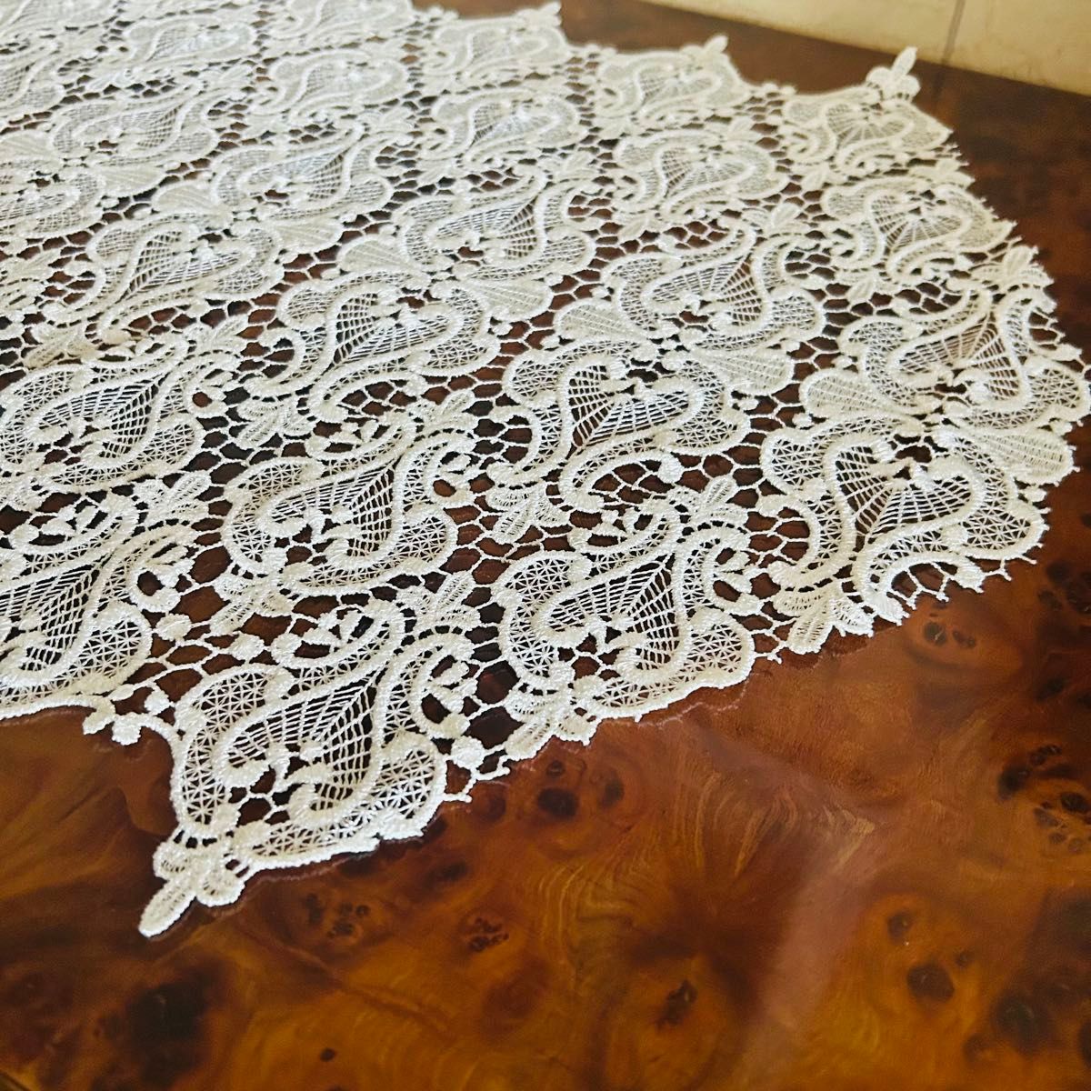 Chikazawa ホワイトレース テーブルセンター 近沢レース テーブル