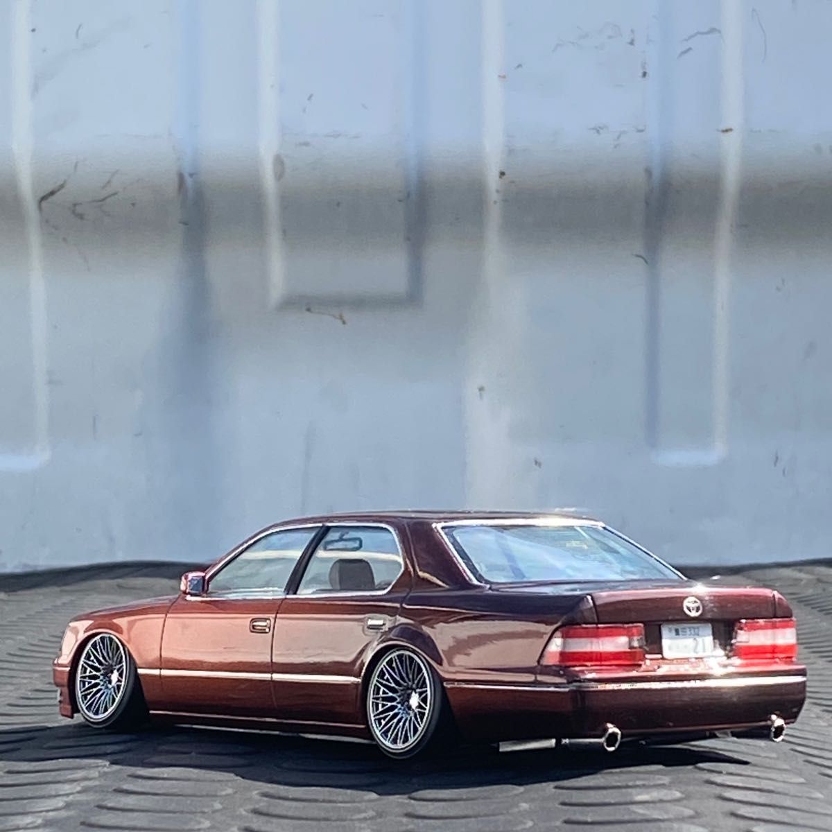 プラモデル完成品 アオシマ 1/2421セルシオ リア叩き出し風フェンダー