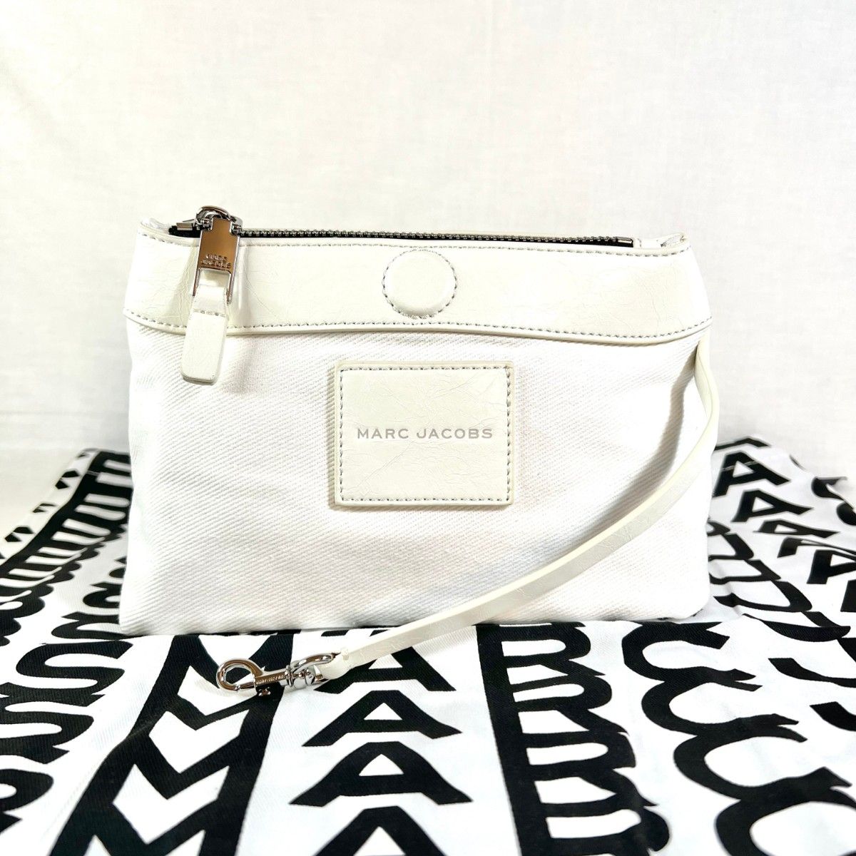 ポーチ付き】MARC JACOBS マークジェイコブス ザ サックバッグ ミニ