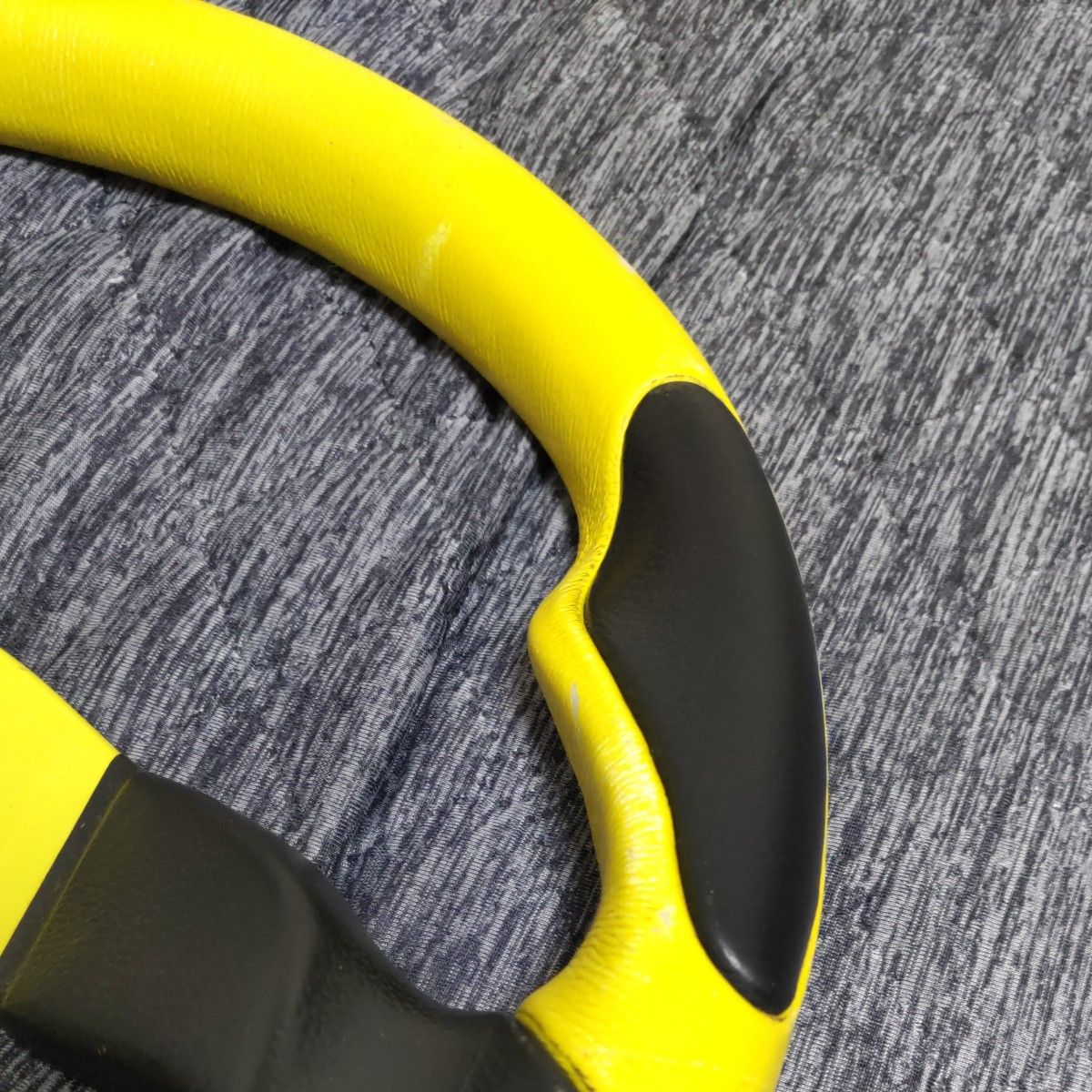 廃盤 希少 MOMO COMMAND2 350mm イエロー モモ コマンド2 35パイ 黄 D