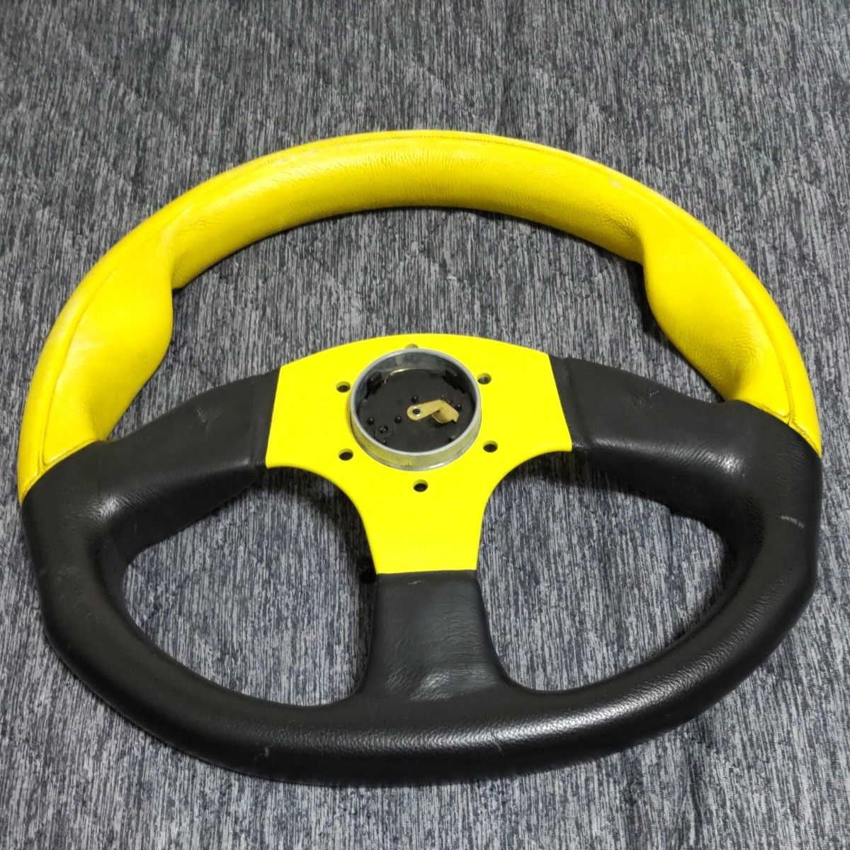 廃盤 希少 MOMO COMMAND2 350mm イエロー モモ コマンド2 35パイ 黄 D