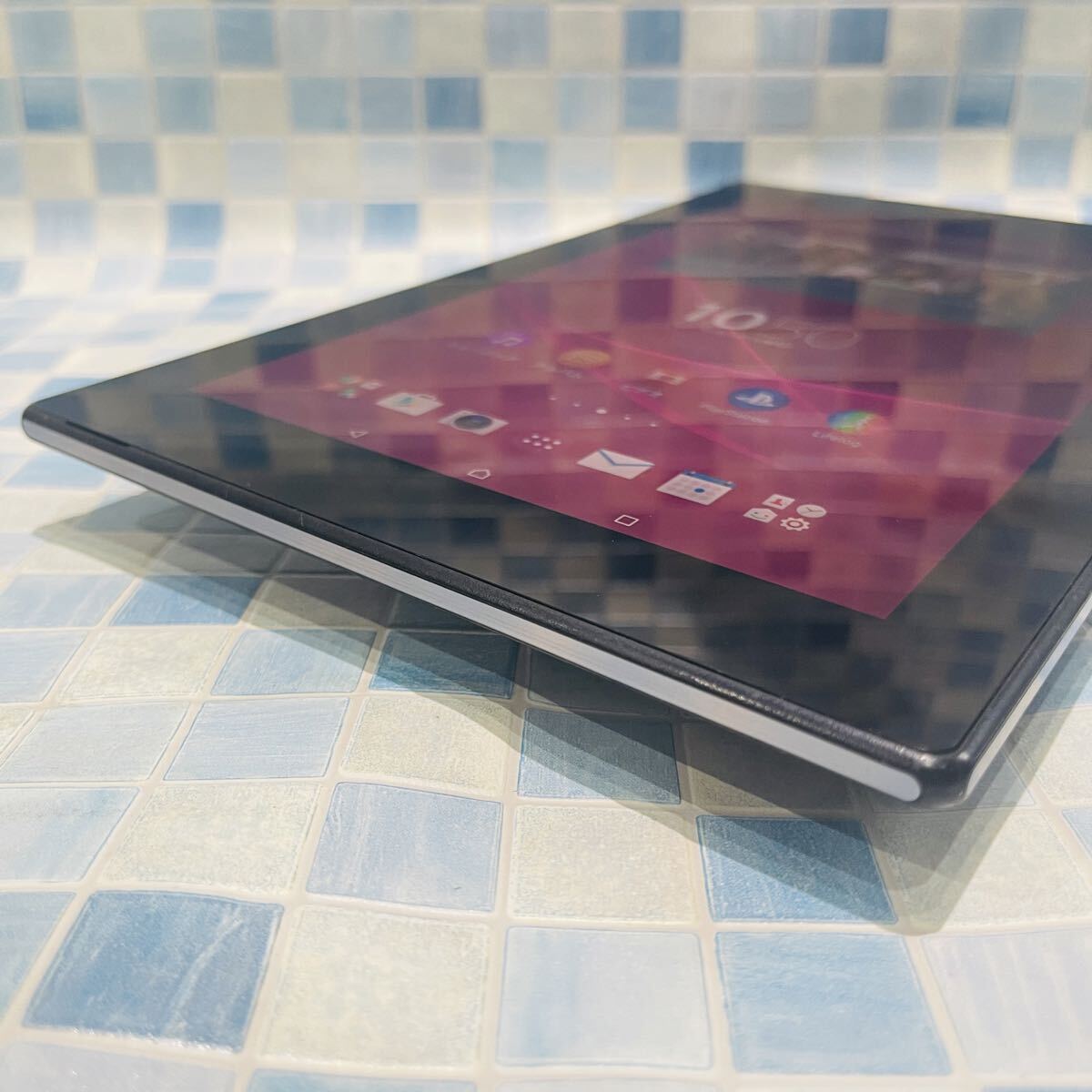 Xperia Z2 Tablet 本体 32GB WiFiモデル 大画面 1167｜Yahoo!フリマ