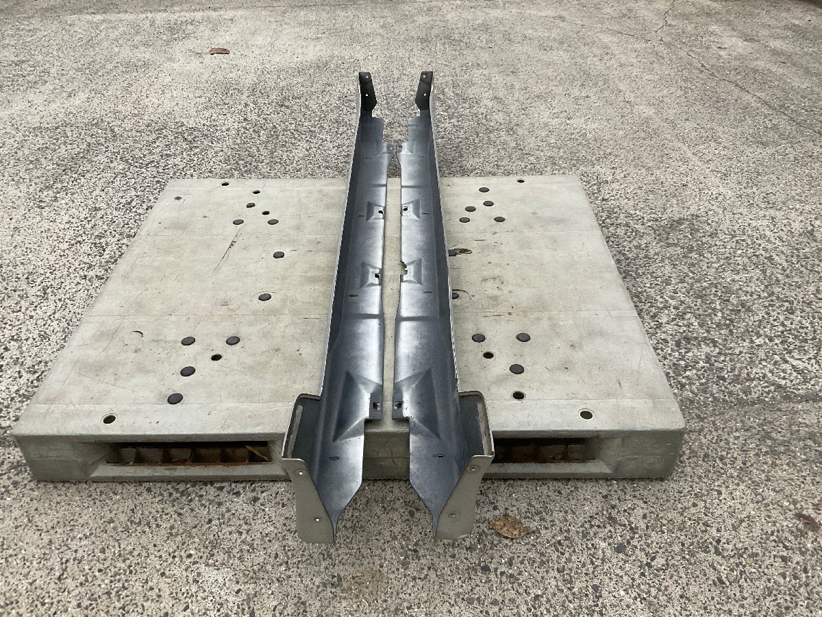 アルテッツァ SXE10 純正 サイドステップ 左右 カラーNo 040 k