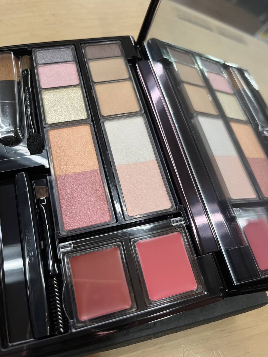 65周年限定」2024年9月21日発売 MENARD メナード メイクチュール