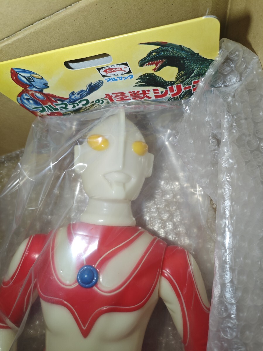 G帰ってきたウルトラマン 蓄光 フィギュア王限定カラー ブルマァク