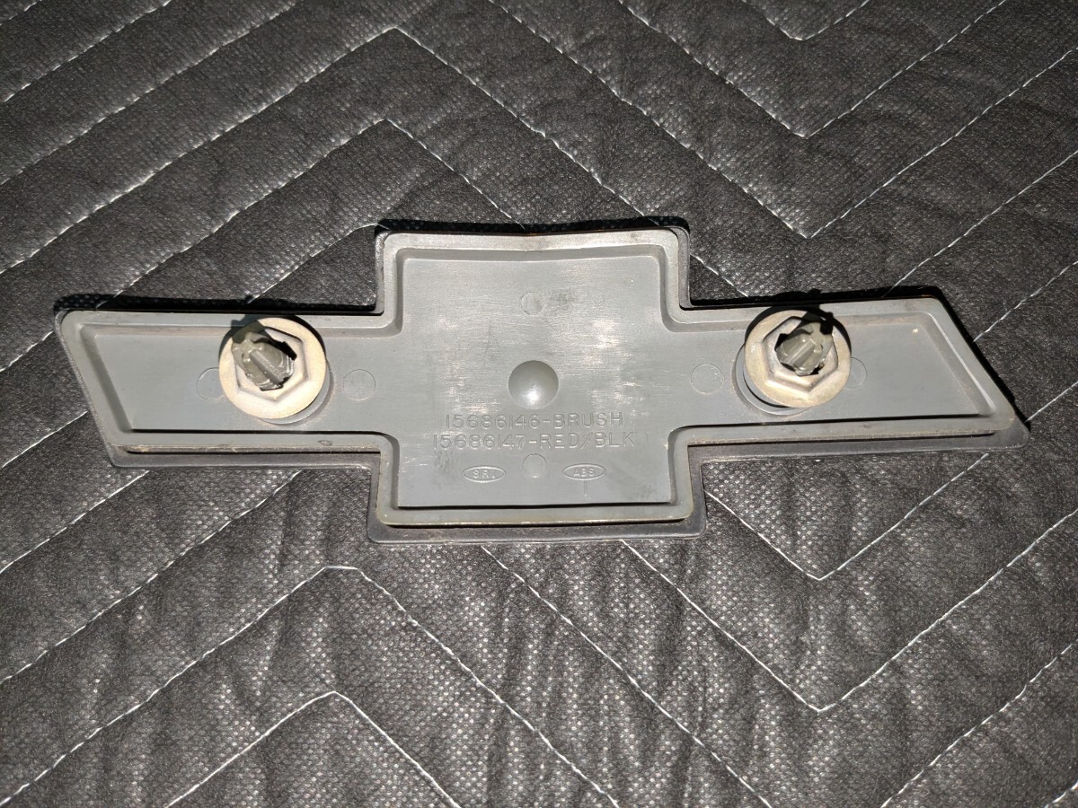 GM 純正 15686146 ボウタイ エンブレム 94～99 後期グリル用 シボレー