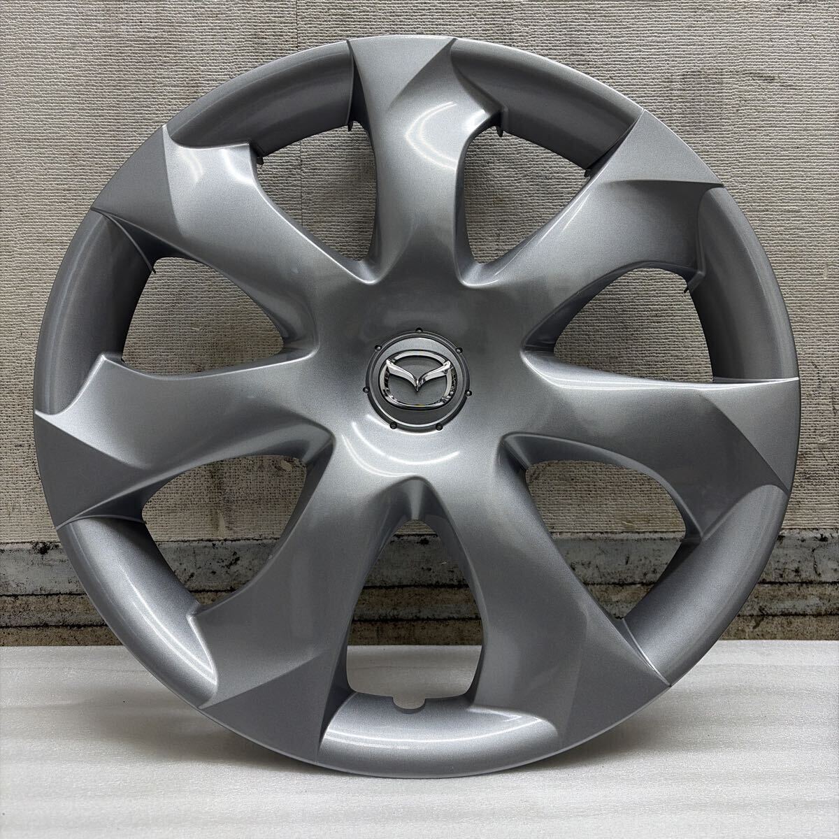 新車外し 極上美品 MAZDA マツダ純正 MAZDA3 マツダ3 16インチ 純正