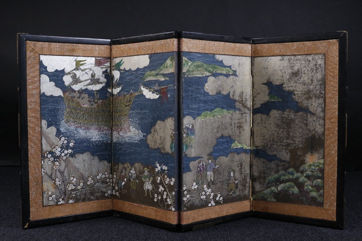 南蛮人図屏風 四曲一隻 時代名品 在銘 紙本彩色 旧家造出品 南蛮人図