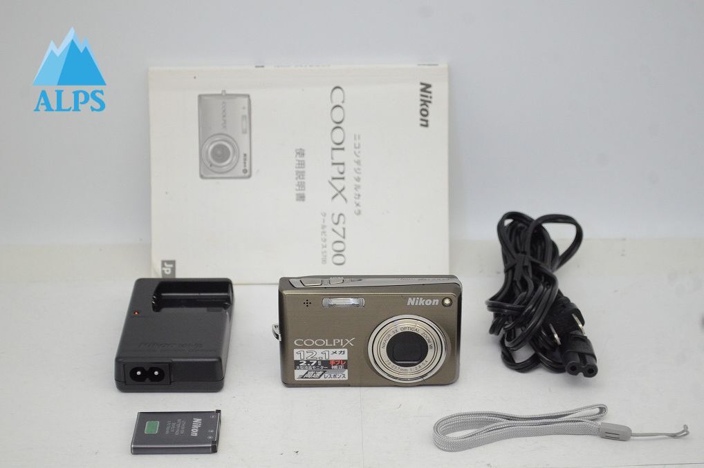 ニコンNikon COOLPIX S700 アーバンブラック専用ケース付き 美品