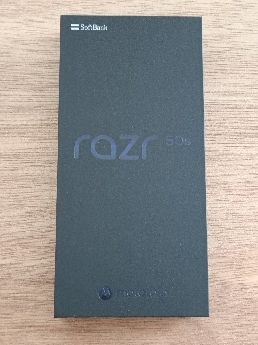 新品未開封 motorola razr 50s サンドクリーム｜Yahoo!フリマ（旧