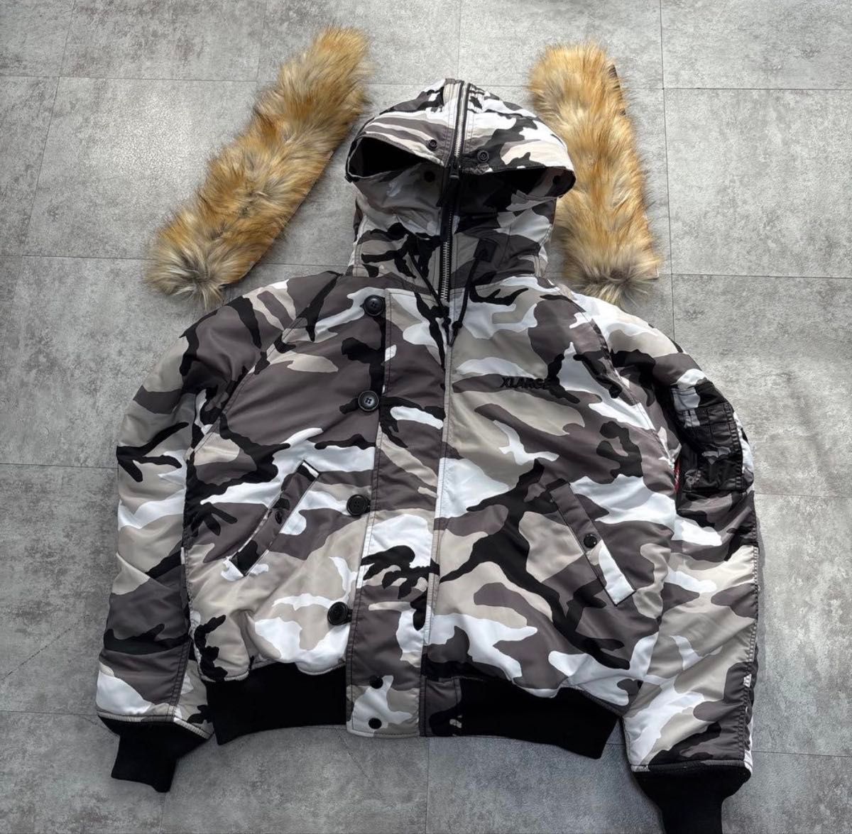 ALPHA INDUSTRIES X X-LARGE エクストララージ 迷彩 カモフラ ダウン
