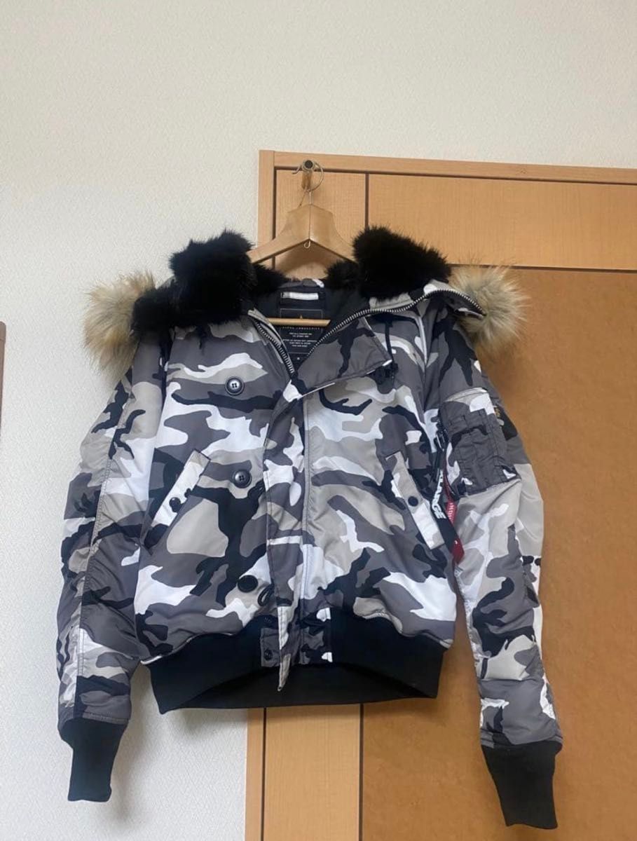 ALPHA INDUSTRIES X X-LARGE エクストララージ 迷彩 カモフラ ダウン