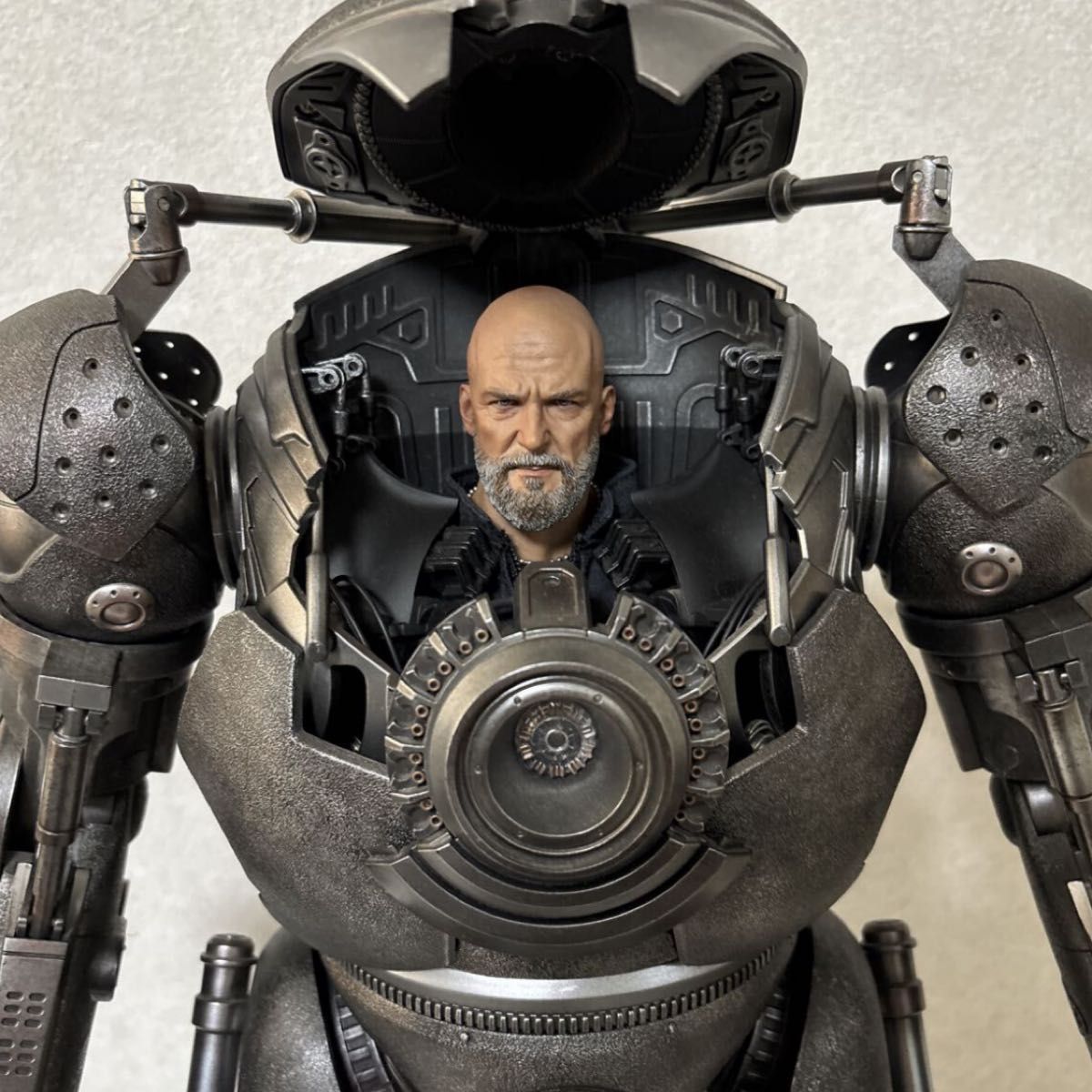 hottoys 『アイアンマン』1／6スケールフィギュア アイアンモンガー