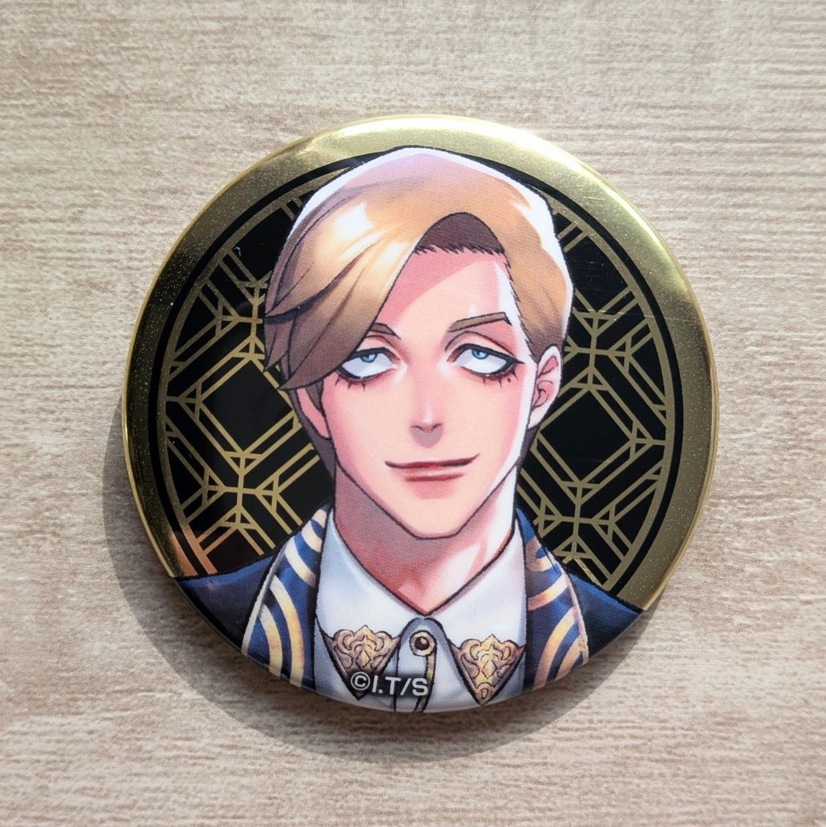 ジャンケットバンク 獅子神敬一 缶バッジ スーツver メタリック