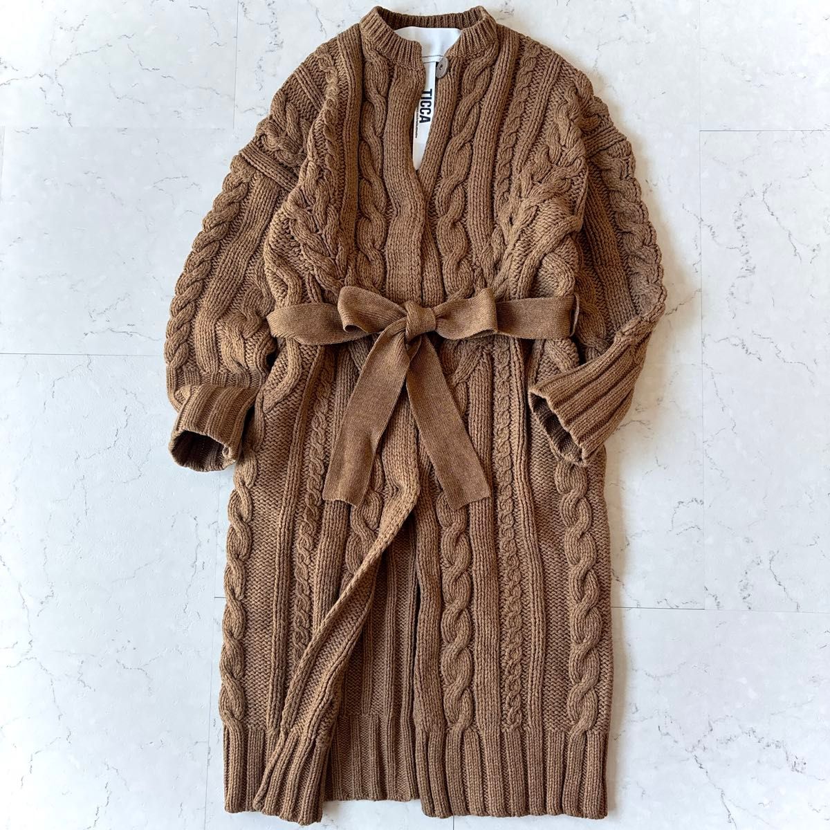 美品 ティッカ 肉厚 ウール ケーブルニット ベルト付 ガウン
