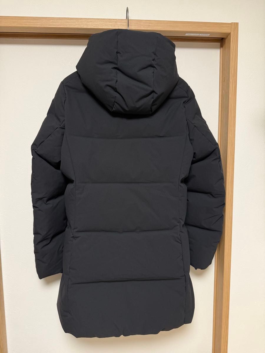 未使用級 UNIQLO ストレッチシームレスダウンショートコート ブラック