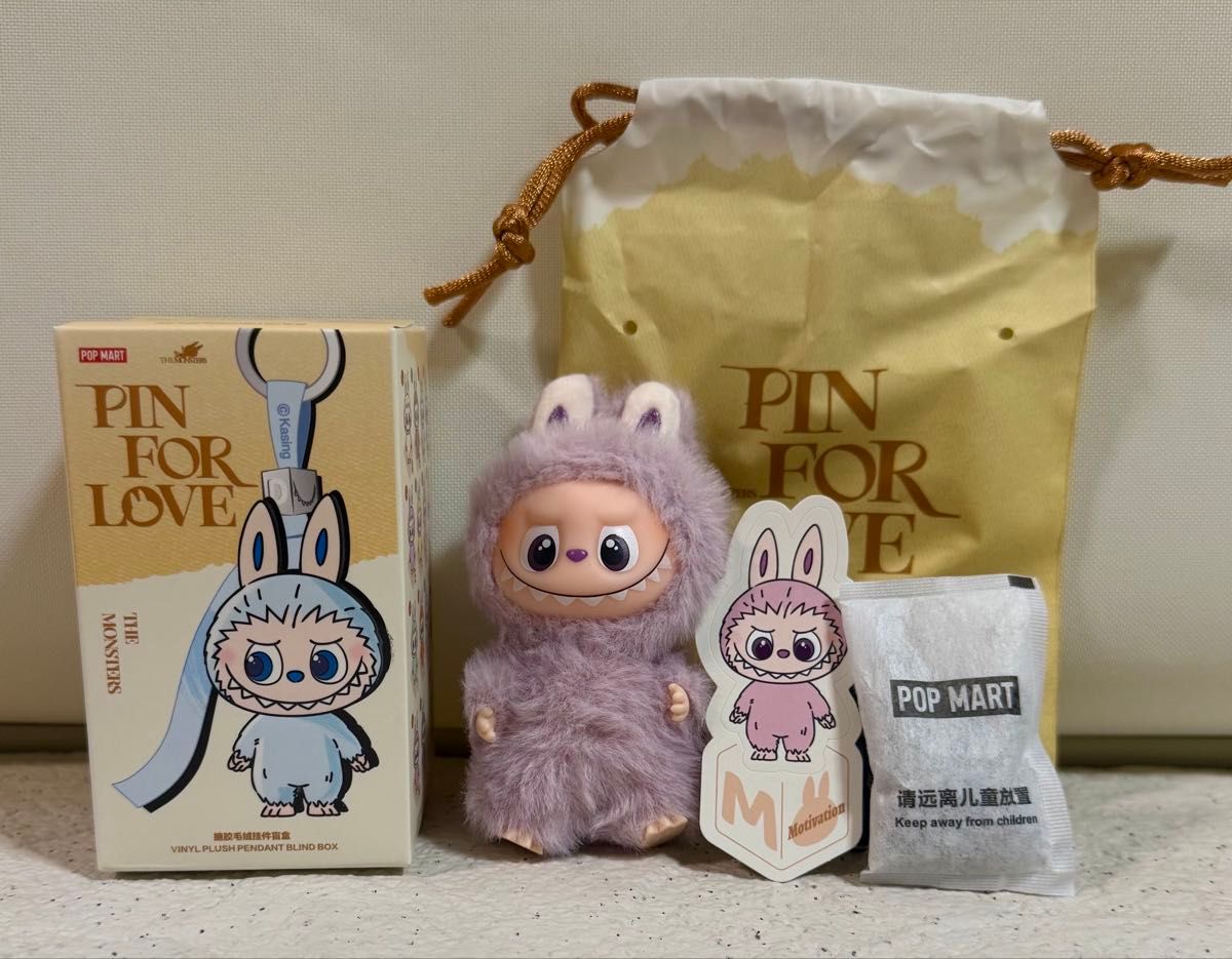 未開封 POP MART THE MONSTERS PIN FOR LOVE ラブブ イニシャルM