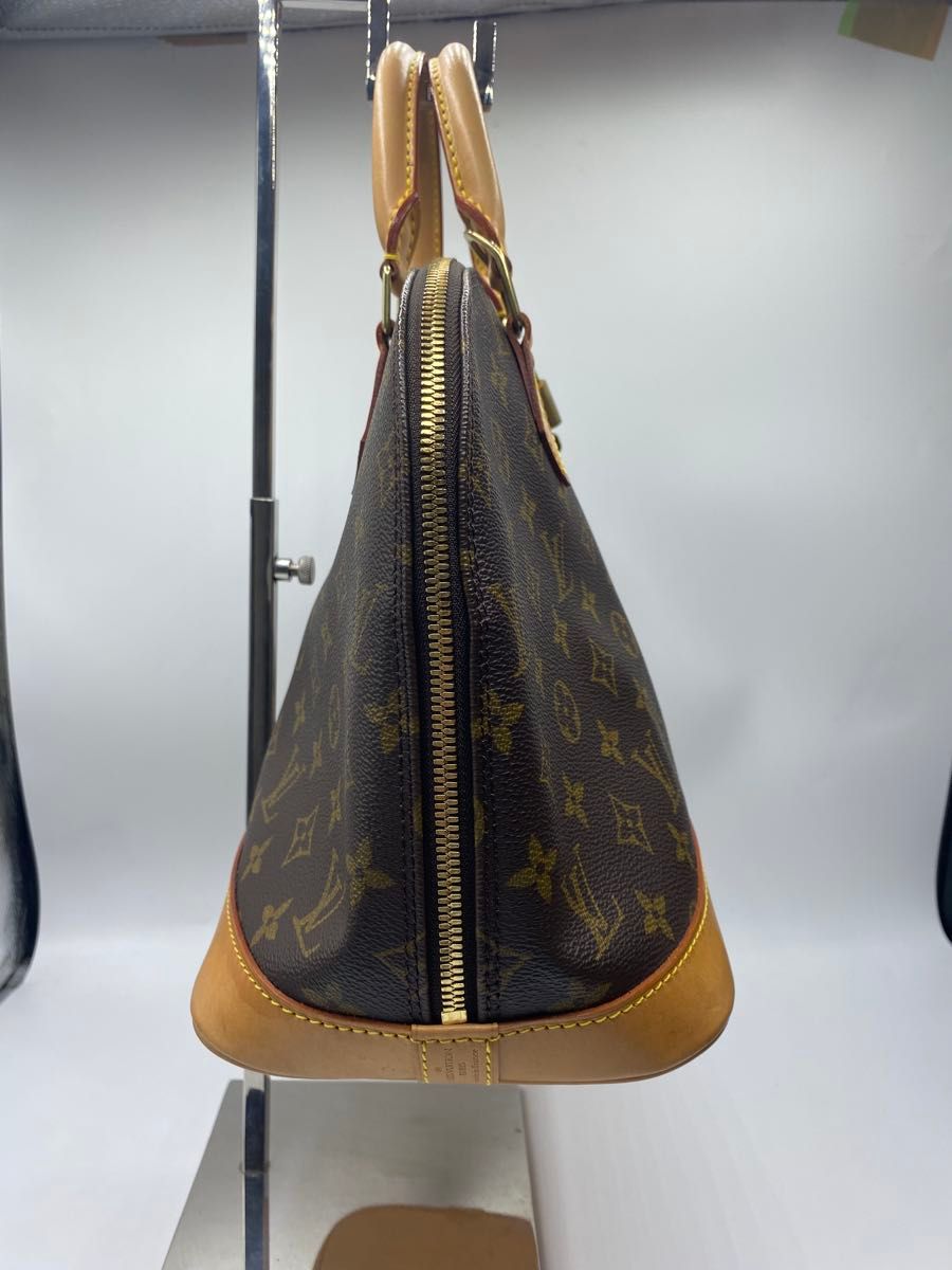 極美品 保存袋付き ルイヴィトン モノグラム アルマ カデナ付き