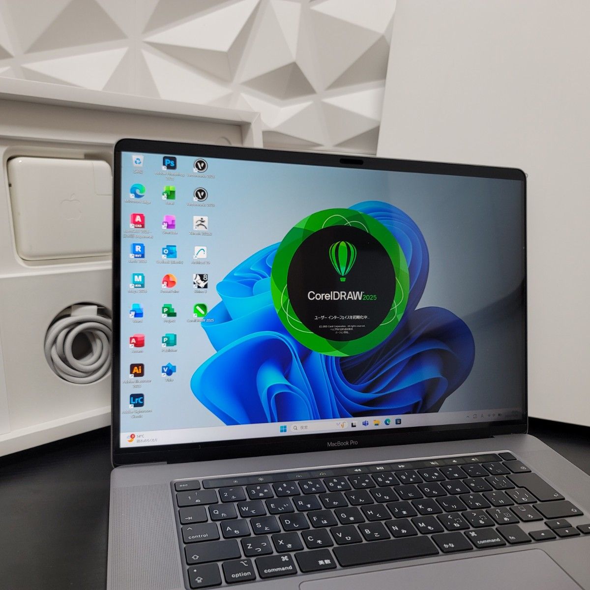 美品 MacBook Pro 16インチ i9 32/1TB CAD/BIM&3D設計 Vectorworks