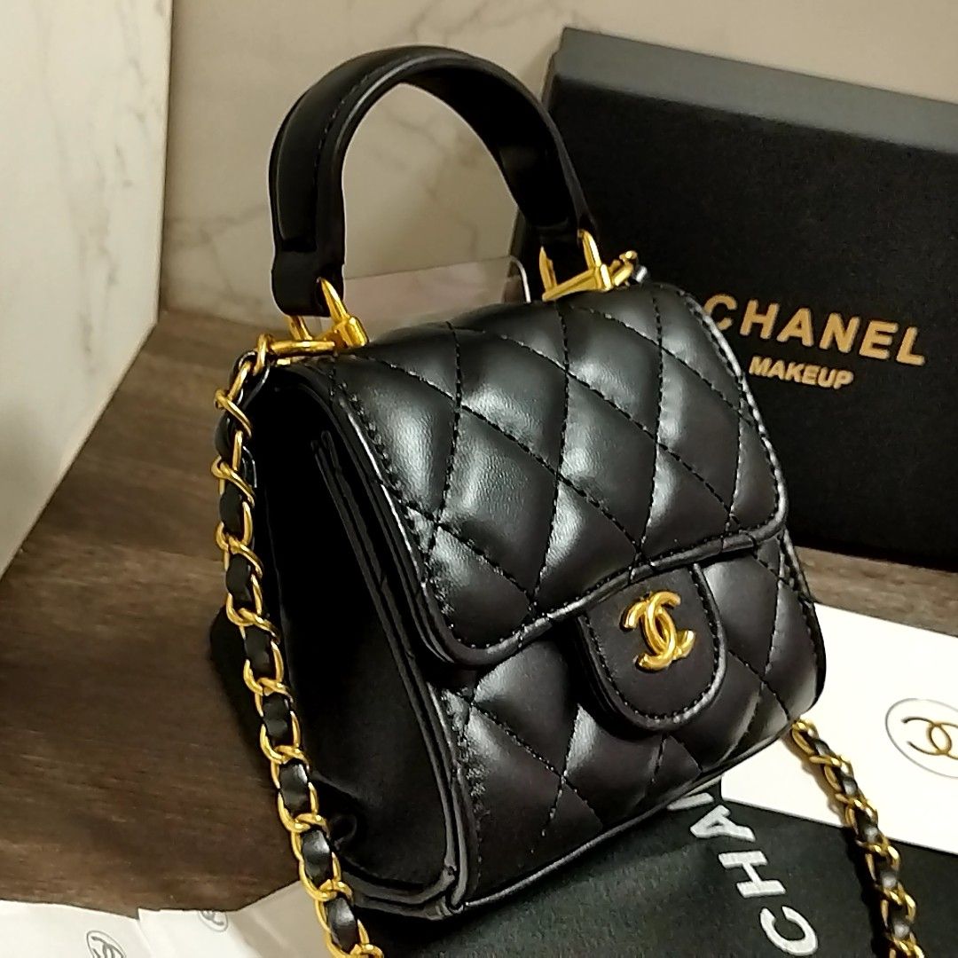 残り僅か シャネル ノベルティ ゴールドチェーン ショルダーバッグ