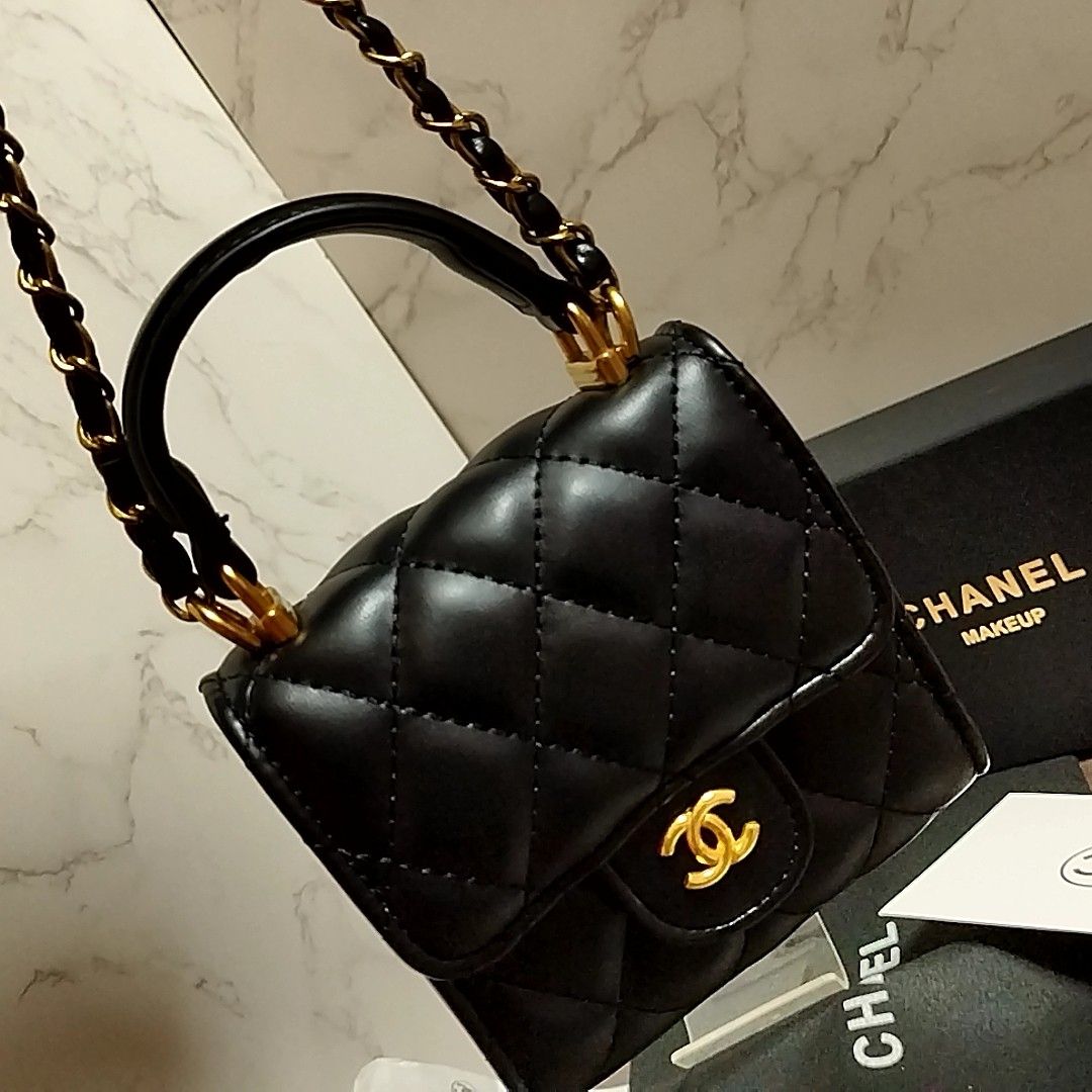 残り僅か シャネル ノベルティ ゴールドチェーン ショルダーバッグ