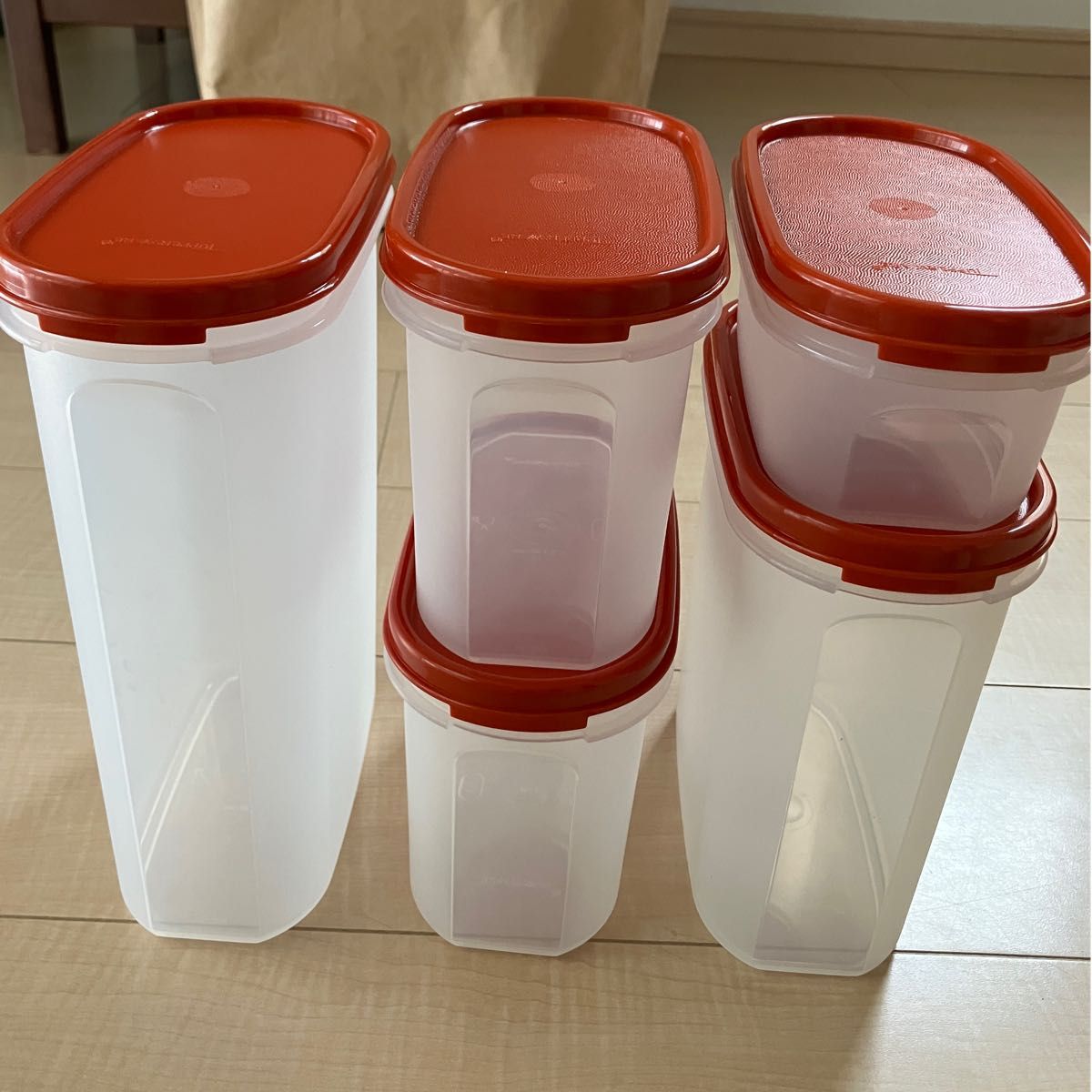 Tupperware（タッパーウェア）MM だ円 5点セット／容量 2 3L・1 7L・1