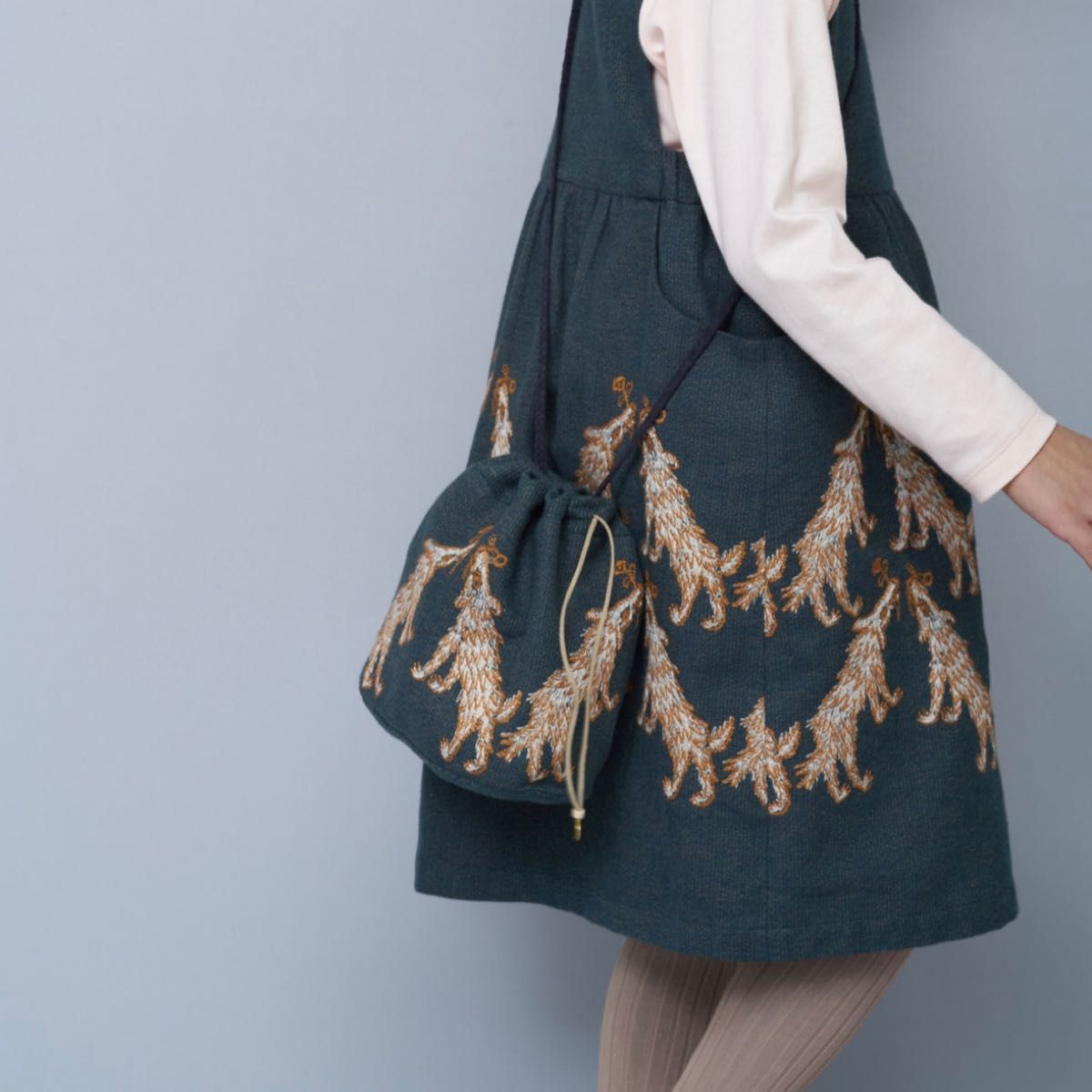 完売品》ミナペルホネン wolf & flower ポシェット新品未使用｜Yahoo