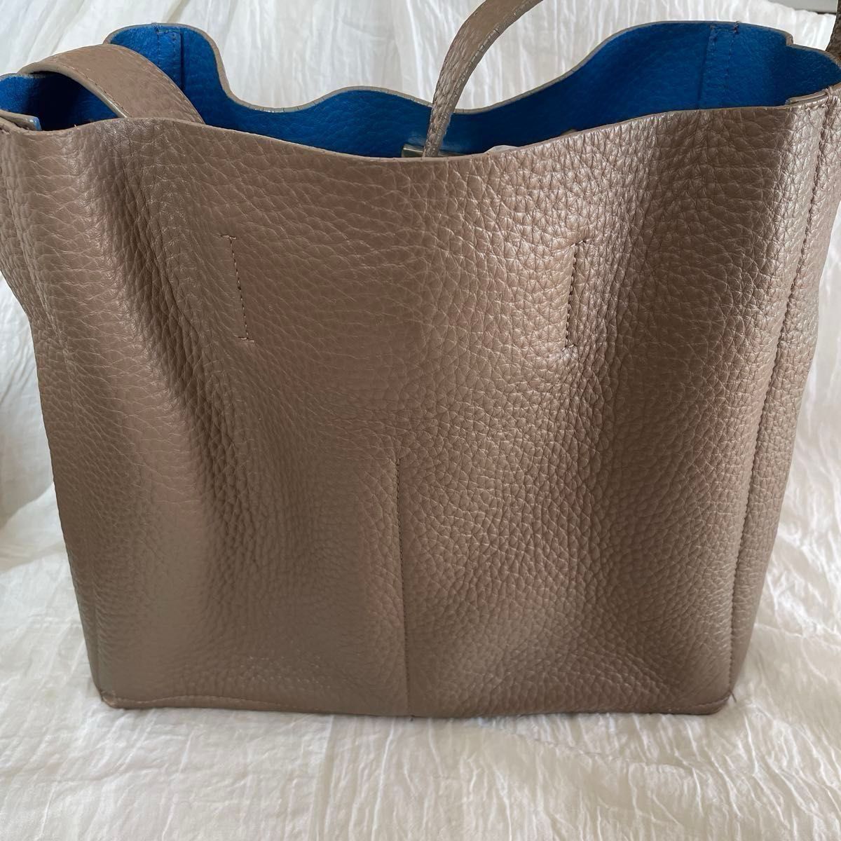 FURLA フルラカプリッチョ ホーボーショルダーバッグ2Way 斜めがけ