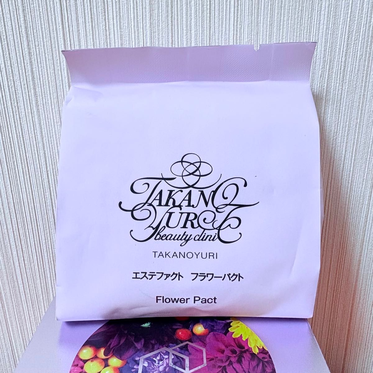 2025年 たかの友梨 エステファクト フラワーパクト 本体+レフィル