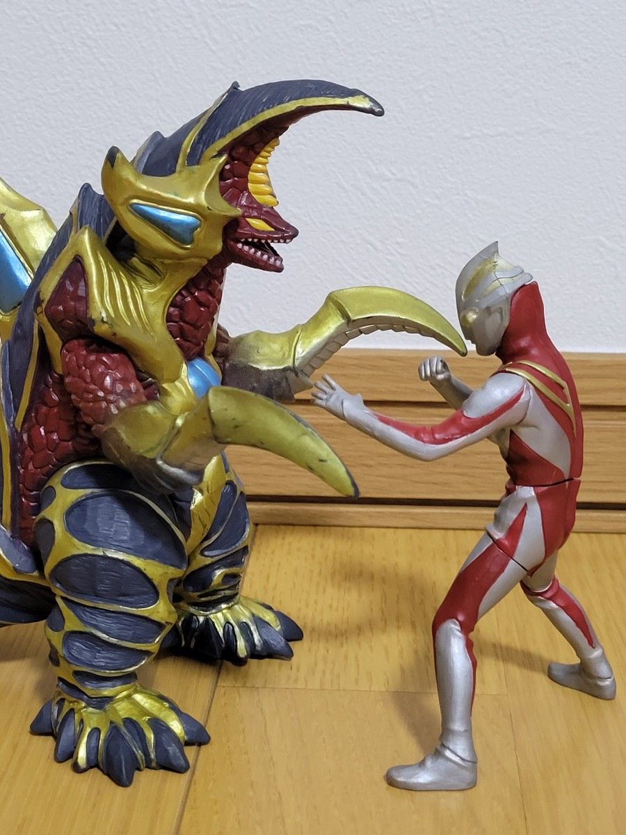 ウルトラマンガイア&ウルトラマンアグルVS宇宙怪獣 フィギュア8個