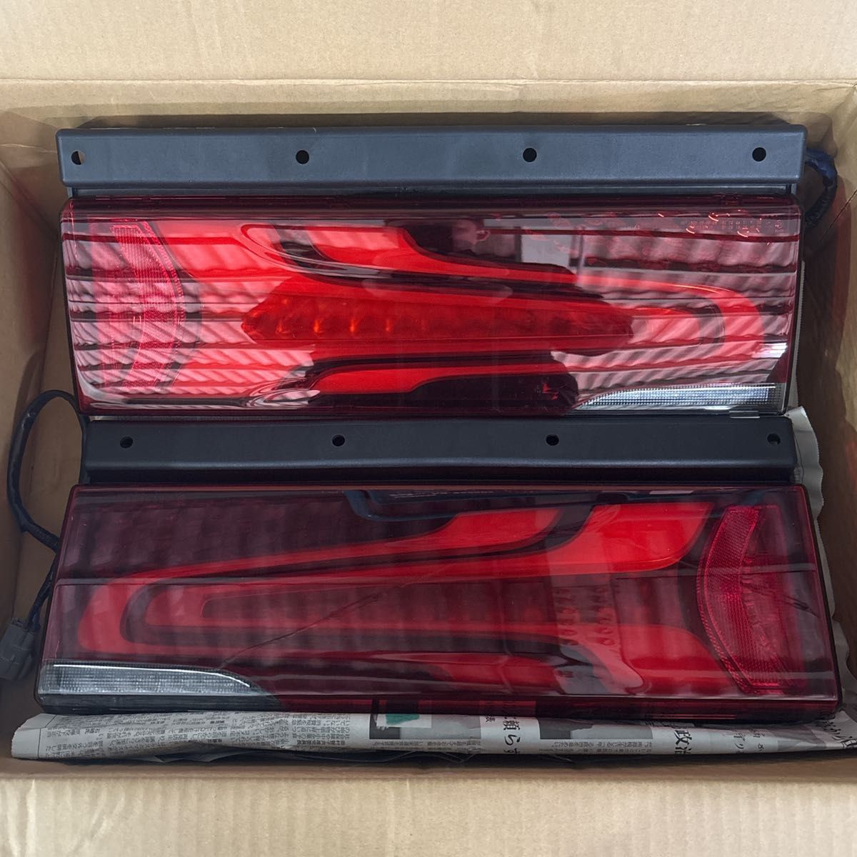 取り置きnao1121様専用 三菱ふそう 新型スーパーグレート 新車取外し品