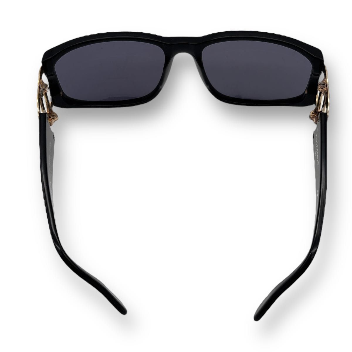 大人気モデル 美品 】CHANEL sunglasses 芸能人着用 BLACK 黒 シャネル