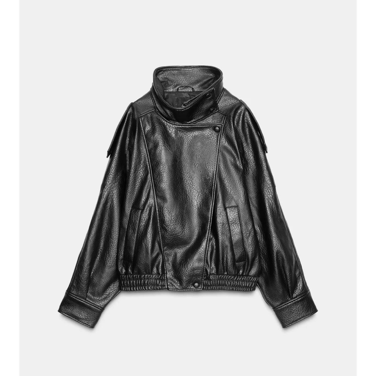 タグ付き新品 ZARAのフェイクレザージャケット Mサイズ ブラック色