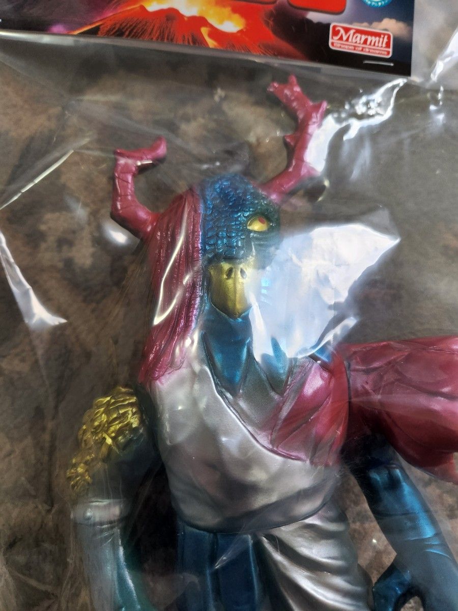 新品未開封 アクエリウス 怪獣天国 ウルトラマンA 超獣 Sofvi ソフビ