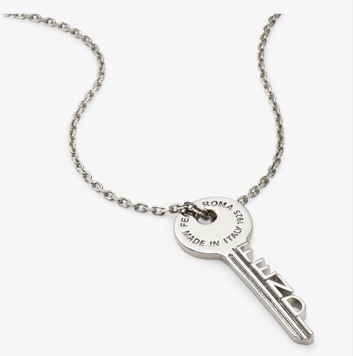 FENDI キー型ネックレス シルバー 目黒蓮｜Yahoo!フリマ（旧PayPayフリマ）