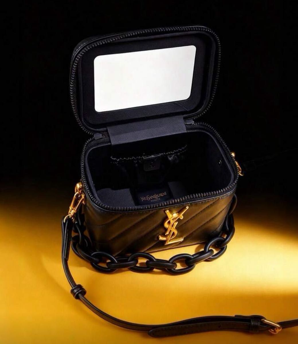 新品 サンローラン ノベルティ バニティポーチ チェーンバッグ