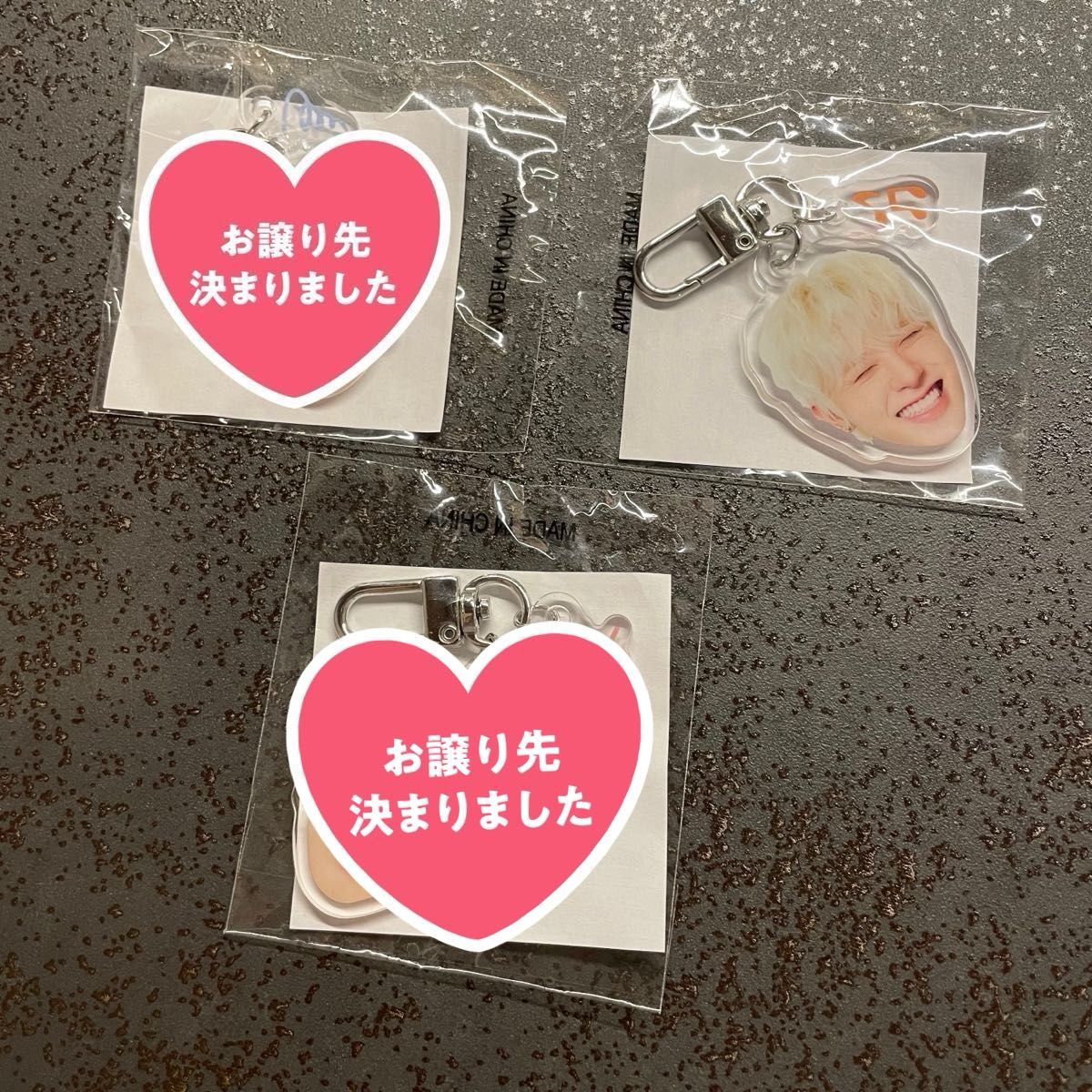 TREASURE 喜怒哀楽 顔アクキー｜Yahoo!フリマ（旧PayPayフリマ）