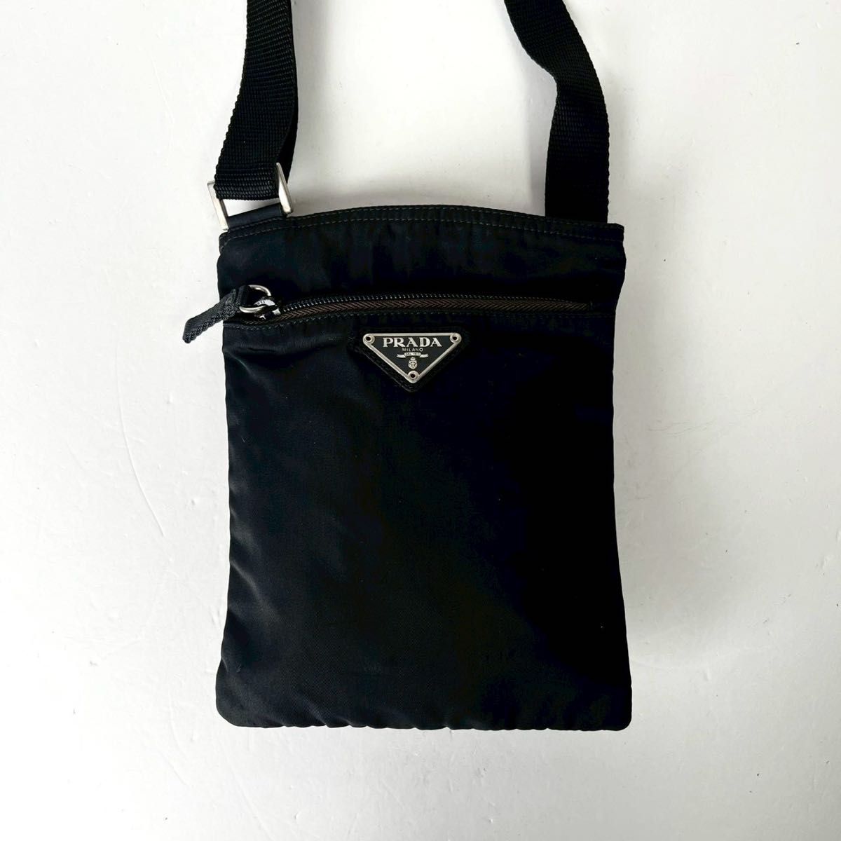 極美品・使用感無し】PRADA プラダ ショルダーバッグ サコッシュ