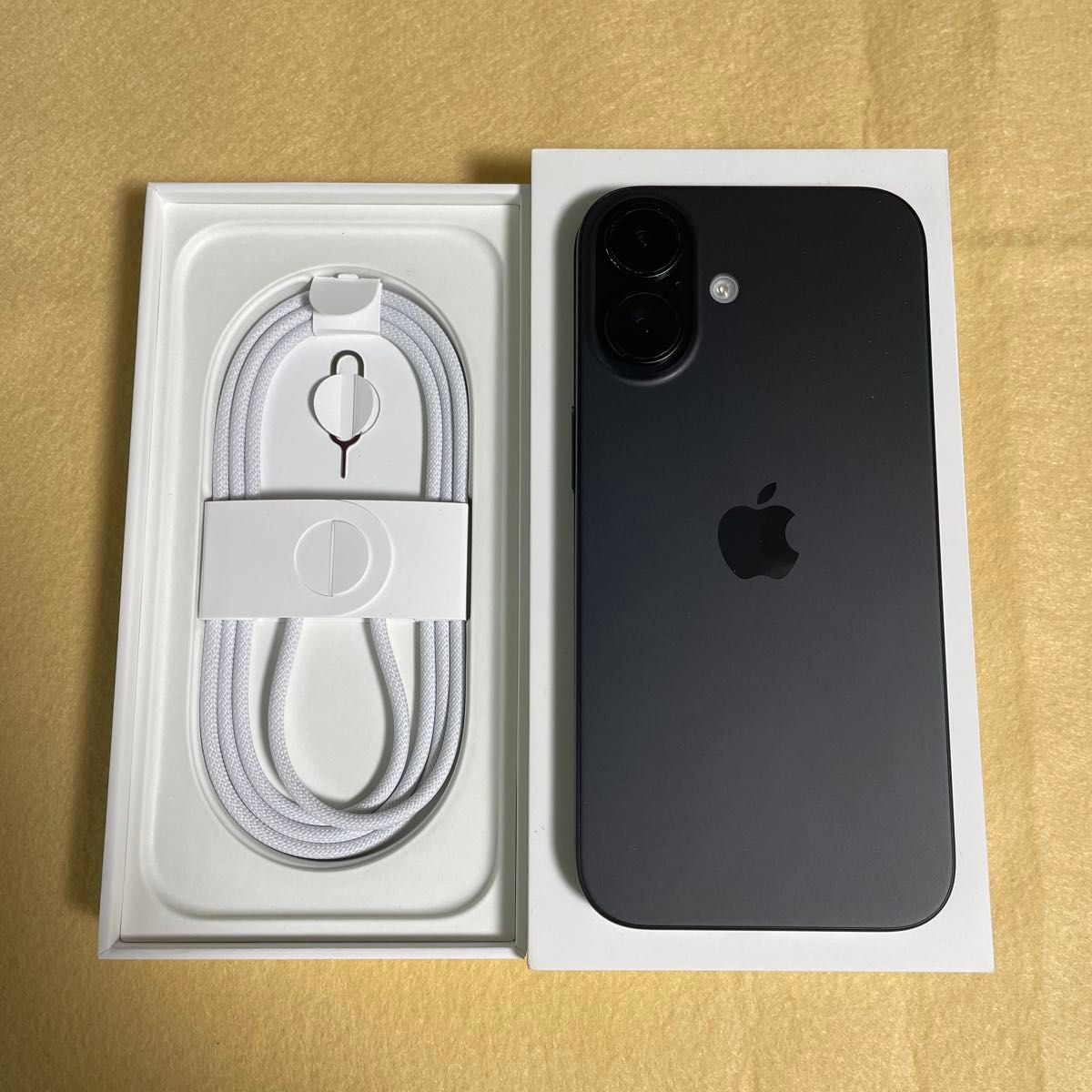 iPhone 16 128GB ブラック Apple版SIMフリー/バッテリー98% 11131N