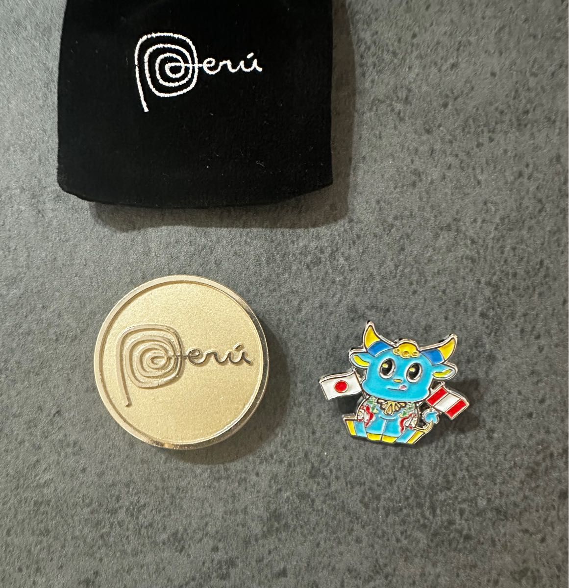 万博 ペルー パビリオン ピンバッチ マグネットピン ぬいぐるみ 3点